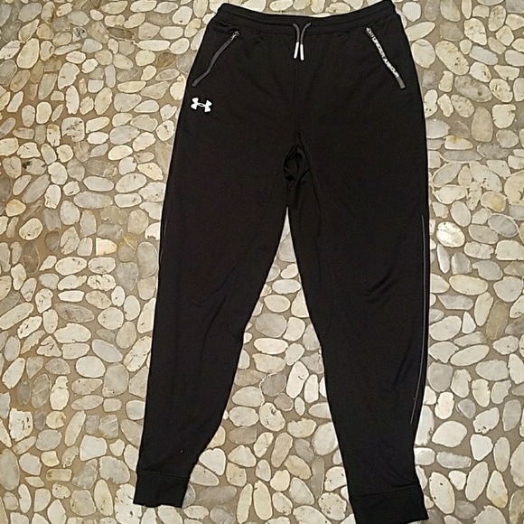 under armour 1331691